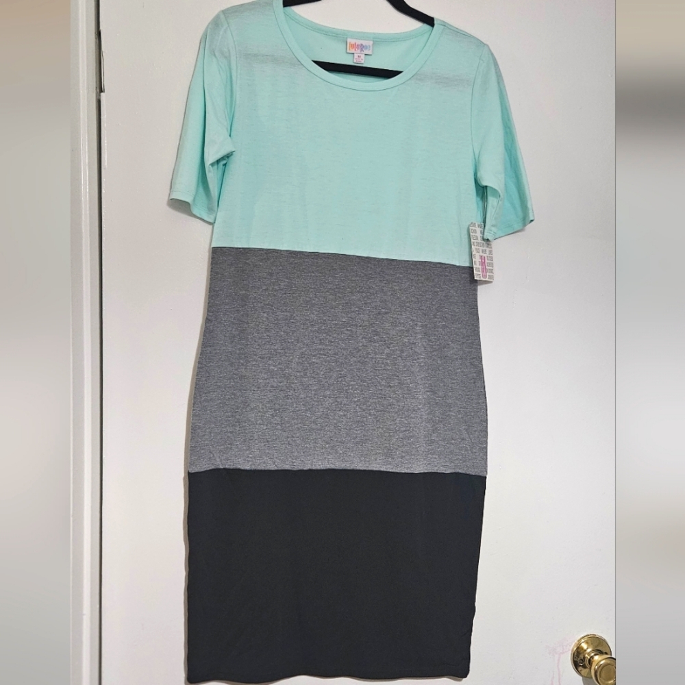 Lularoe M Julia